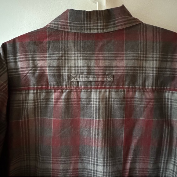 NWOT Men’s WOLVERINE lightweight cotton/poly button-up shirt L - Picture 5 of 11